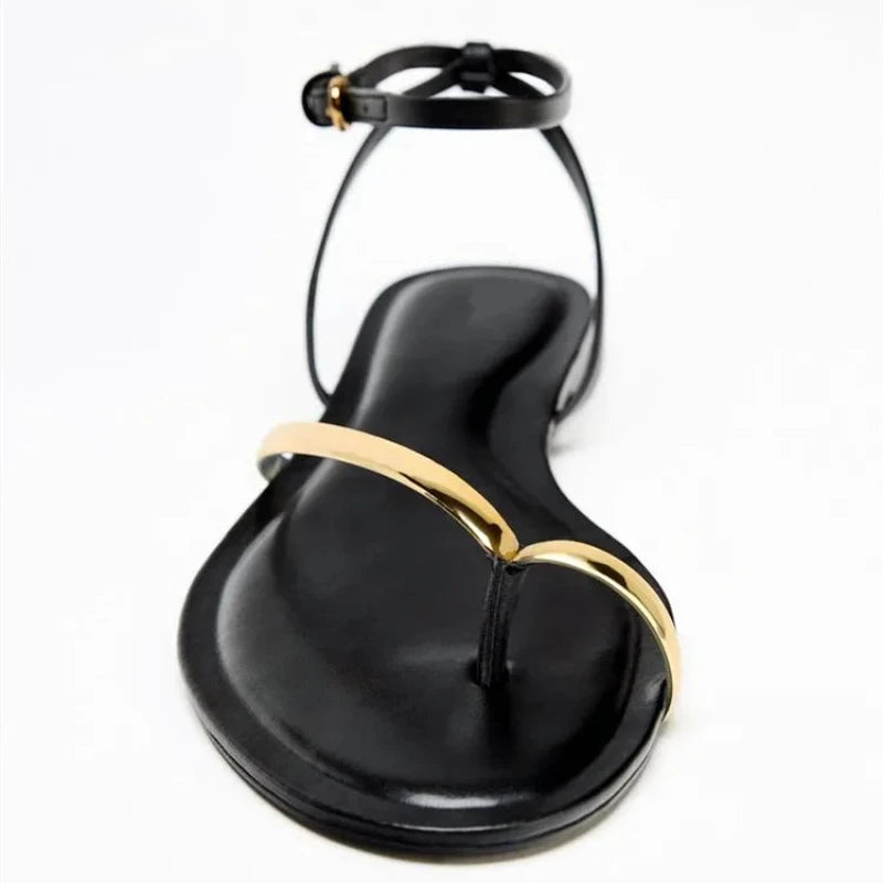Sexy Black Buckle Flat Sandals – Women’s Fashion Metal Decoration Designer Clip Toe Beach Flip Flops